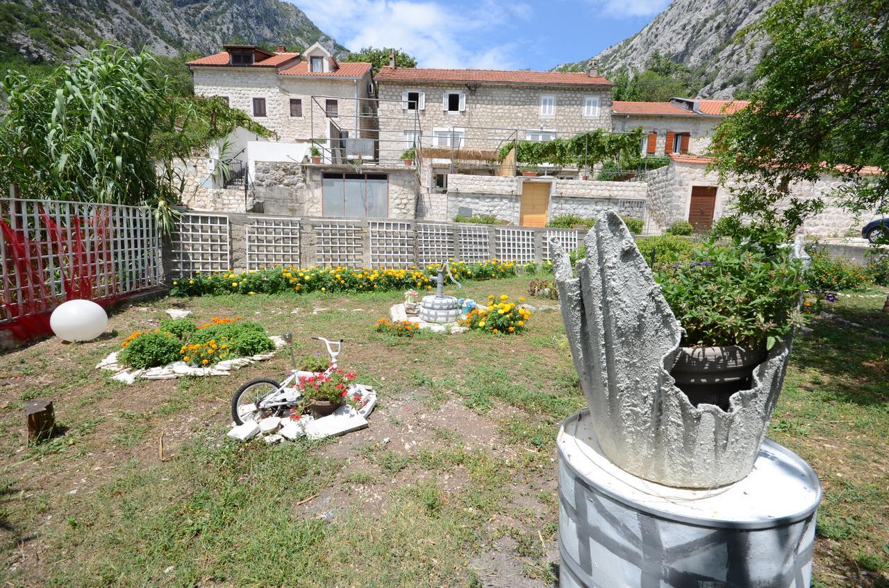 코토르 Stone House Dragutinovic 아파트 외부 사진